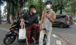 Dua Remaja Ini Mengaku Diserempet Oknum Polisi Lalu Lintas, Duh, Lihat Kakinya - JPNN.com