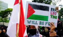 Bela Palestina, MUI Imbau Masyarakat Indonesia Boikot Produk-Produk Israel - JPNN.com