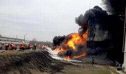 Gudang Amunisi Terbakar, Ukraina Mulai Menyerang Provinsi di Rusia - JPNN.com