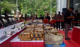 Bareskrim Amankan 238 Kg Sabu-Sabu dan 121,28 Kilogram Ganja - JPNN.com