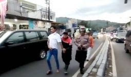 Naik Motor Ugal-ugalan, 2 Pemuda Nyaris Tabrak AKP Zainuri Lalu Mengajak Berkelahi - JPNN.com