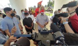 Ganjar Berziarah ke Makam Sultan Hasanuddin dan Pangeran Diponegoro - JPNN.com