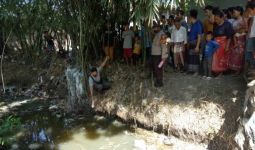 Anak Usia 14 Bulan Ditemukan Tewas Mengapung di Sungai Dekat Rumah - JPNN.com