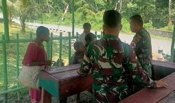 TNI Berikan Pelayanan Kesehatan Gratis Kepada Masyarakat Perbatasan - JPNN.com