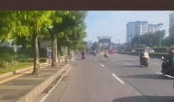 Aksi Pemain Sepatu Roda di Jalan Raya Viral, Polisi Bergerak - JPNN.com