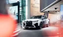 BMW dan Samsung Meluncurkan Kunci Mobil Digital - JPNN.com