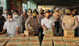 Polisi Gagalkan Penyelundupan 8 Kontainer Minyak Goreng ke Timor Leste - JPNN.com