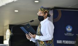 Gelar Hardiknas 2022, Mas Nadiem Gelorakan Semangat kepada Guru dan Siswa - JPNN.com