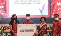 PLN Sinari Monumen Pahlawan Nasional Ibu Agung Fatmawati Soekarno - JPNN.com