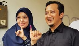 Viral, Ungkapan Menyentuh Santriwati Cantik Ini Bikin Istri Ustaz Yusuf Mansur Menangis - JPNN.com