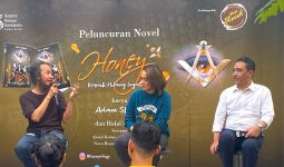 Novel Honey, Kisah Perkumpulan Rahasia Pengatur Negara - JPNN.com