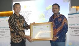PLN Suplai Listrik Ramah Lingkungan ke Pabrik Bahan Pakaian Ternama Dunia di Semarang - JPNN.com