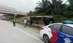 Bus Berpenumpang 30 Orang Kecelakaan di Tol Balikpapan-Samarinda, Lihat - JPNN.com