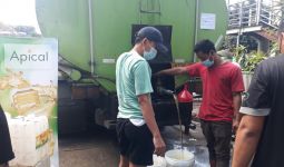 Jokowi Sebut Larangan Ekspor Bikin Harga Minyak Goreng Turun, Kok, di Pasar Sebegini - JPNN.com