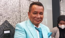 Bantu Guru Honorer Bandar Lampung, Hotman Paris Dapat Hadiah Spesial - JPNN.com