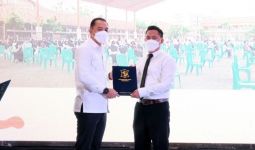 470 Guru Terima SK PPPK, Wali Kota Surabaya: Jangan Lupa, Ya, Didoakan Orang Tuanya - JPNN.com