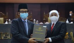 Pemprov Jatim Raih Opini WTP Kesebelas Kali dari BPK, Gubernur Khofifah Ucapkan Syukur - JPNN.com