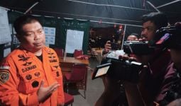 21 Penumpang Kapal Tenggelam di Selat Makassar Belum Ditemukan - JPNN.com