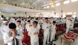 Ratusan Calon Jemaah Haji Majalengka Doakan Keselamatan Eril - JPNN.com