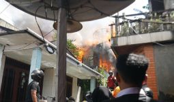 Kebakaran di Samarinda, 8 Bangunan Ludes, Astaga - JPNN.com