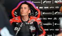 Melempem di MotoGP Malaysia, Aleix Espargaro Kesal Motornya Kerap Bermasalah - JPNN.com