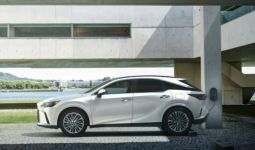 Resmi Mengaspal, Lexus RX Generasi Kelima Dipasangi Teknologi Pintar - JPNN.com