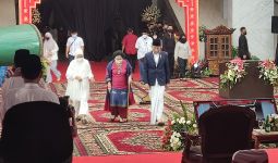 Jokowi Hadiri Peresmian Masjid At-Taufiq, Megawati Sampai Bilang Senang Banget - JPNN.com
