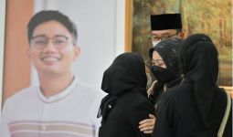 Kalimat Terakhir Ridwan Kamil Saat Pemakaman Eril - JPNN.com
