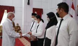 Gubernur Kaltim Pasang Badan untuk Tenaga Honorer, Kalimatnya Tegas - JPNN.com