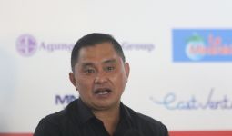 Irjen Fadil Beri Peringatan Tegas kepada Pebulu Tangkis Luar Negeri, Ada Apa ya? - JPNN.com