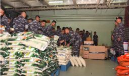 Kerahkan KRI Makassar-590, TNI AL Kirim Bantuan Buat Korban Gempa Mamuju - JPNN.com