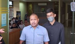 Iko Uwais Minta Pemeriksaan Ditunda Pekan Depan, Kuasa Hukum: Butuh Istirahat - JPNN.com