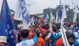 Buruh Bawa 5 Tuntutan ke DPR, Ada soal Kampanye Pemilu - JPNN.com