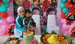 Intip Keseruan Syukuran Khitan Anak Rey Utami - JPNN.com