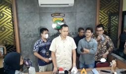 Kasus Penganiayaan Terhadap RD Naik Penyidikan, Iko Uwais Segera Diperiksa Lagi, Waduh - JPNN.com