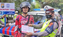 Ribuan Pengendara di Makassar Terjaring Operasi Patuh 2022 - JPNN.com