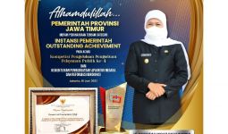 Mantap! Pemprov Jatim Raih Penghargaan Outstanding Achievement dari KemenPAN-RB - JPNN.com