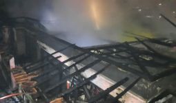 2 Rumah di Bekasi Ludes Terbakar, Lihat Kondisinya - JPNN.com