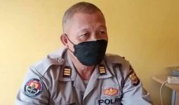 Polisi Ungkap Identitas Pria Meninggal Dunia di Samping Makam Istri - JPNN.com