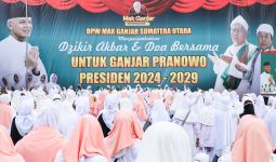 Ulama dan Mak-Mak Berkumpul di Medan Mendoakan Ganjar Jadi Presiden - JPNN.com