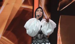 Dianggap Titisan Iyeth Bustami, Dilla Bisa Juara Rising Star Dangdut? - JPNN.com