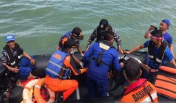 Kapal LCT Tenggelam di Tanah Laut, 1 Orang Ditemukan Meninggal Dunia - JPNN.com