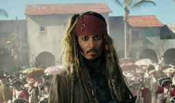 Johnny Depp Ditawar Rp 4 Triliun untuk Perankan Jack Sparrow, Ini Jawabannya - JPNN.com