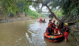 Bocah 8 Tahun Dilempar Ibunya ke Sungai, Korban Seketika Hilang - JPNN.com