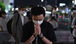 Penembakan Shinzo Abe Bikin Jepang Terguncang, Komentar Netizen Penuh Keputusasaan - JPNN.com
