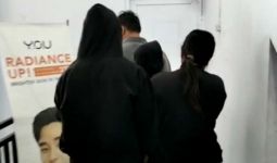 2 Wanita Tertangkap Tangan Berbuat Terlarang di Dalam Toko, Astagfirullah! - JPNN.com