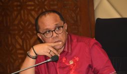 Junimart Girsang Ingatkan Hadi Tjahjanto Berhati-hati Terbitkan Sertifikat Tanah - JPNN.com