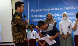 Ribuan Anak Sumatera Utara Terima Beasiswa dari Presiden - JPNN.com