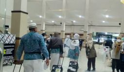 Hari Kedua, 2.428 Jemaah Haji Pulang ke Tanah Air Tanpa Karantina  - JPNN.com