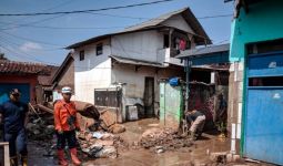 6.314 Kepala Keluarga di Garut Terdampak Banjir Bandang - JPNN.com